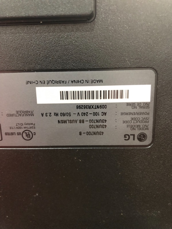 Photo 3 of LG 43UN700-B 43 Inch Class UHD (3840 X 2160) IPS Display with USB Type-C and HDR10 with 4 HDMI inputs, Black
**MINOR PIXEL DAMAGE--ONE LINE THROUGH THE SCREEN**