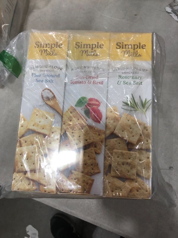 Photo 2 of Simple Mills, Snacks Variety Pack, Fine Ground Sea Salt, Rosemary & Sea Salt, Sun-dried Tomato Basil Variety Pack, 3 Count (Packaging May Vary)
expired July 9th 2021