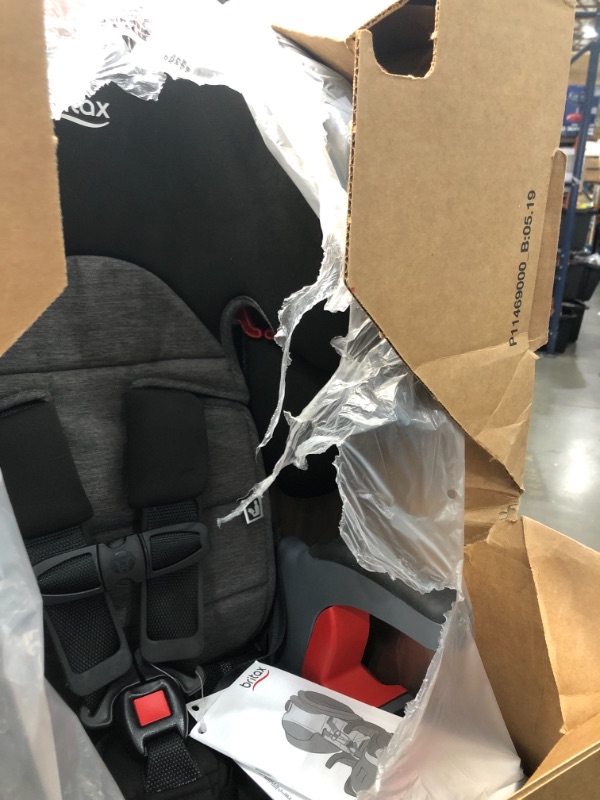 Photo 3 of Britax Grow with You Clicktight Harness-2-Booster Car Seat