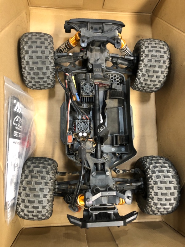 Photo 3 of ARRMA 1/10 Granite 4X4 V3 3S BLX Brushless Monster RC Truck RTR (Transmitter and Receiver Included, Batteries and Charger Required)
