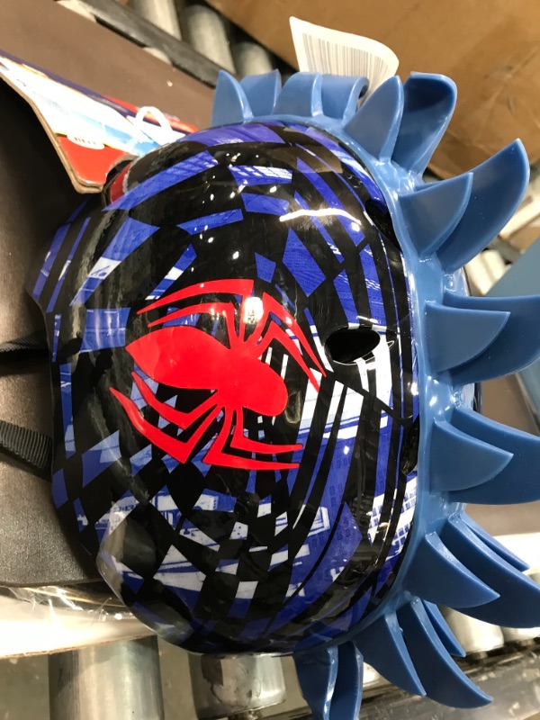 Photo 2 of Bell Spider-Man Web Shatter 3D Child Multisport Helmet