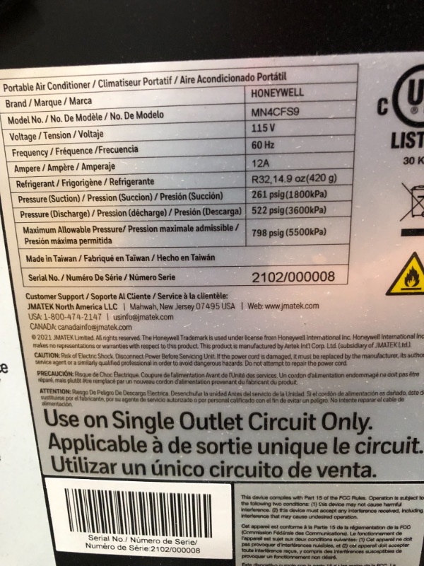 Photo 8 of 14,000 BTU Portable Air Conditioner, Dehumidifier and Fan
//missing components //damage shown in picture // tested power on //dirty 