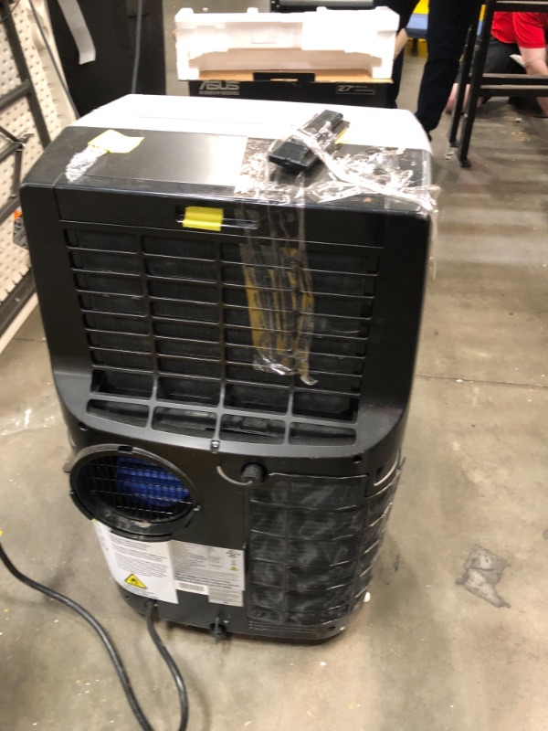 Photo 3 of 14,000 BTU Portable Air Conditioner, Dehumidifier and Fan
//missing components //damage shown in picture // tested power on //dirty 