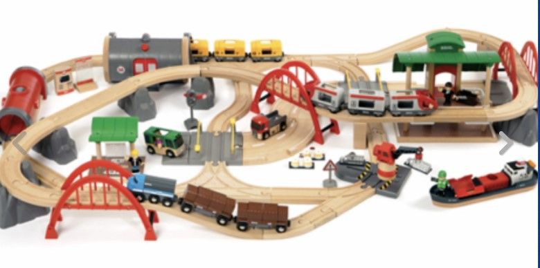 Photo 1 of BRIO TRAIN SET 3052-850
