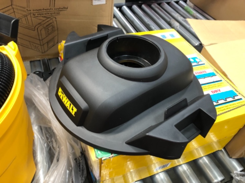 Photo 4 of DEWALT 9 Gallon Wet/Dry VAC Heavy-Duty Shop Vacuum, Yellow
