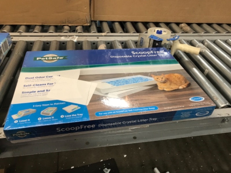 Photo 2 of ScoopFree Blue Crystals Litter disposable Trays, 4.5-Pounds
