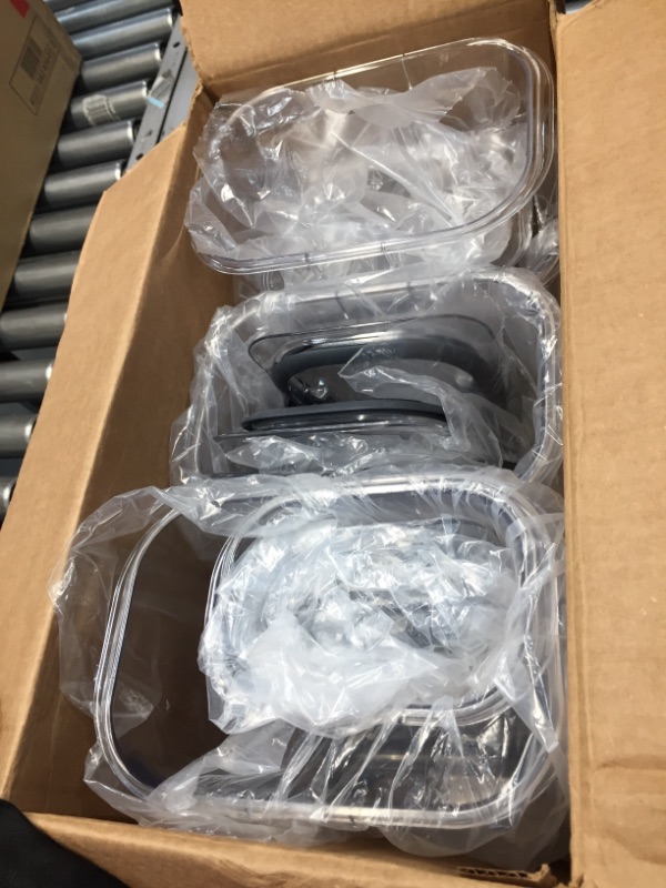 Photo 2 of Rubbermaid Premier Easy Find Lids Meal Prep and Food Storage Containers,