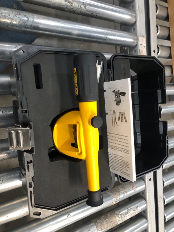 Photo 1 of DeWalt DW090PK - 20X Builders Level Package