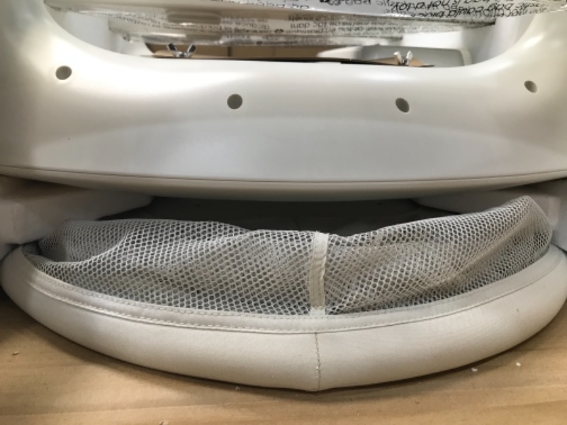 Photo 1 of 4moms mamaRoo sleep bassinet