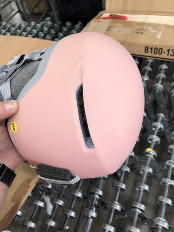 Photo 2 of SMITH Adult Code MIPS Snow Helmet, Large 59 cm-63 cm, Pink
(stock image fore reference only different color)
