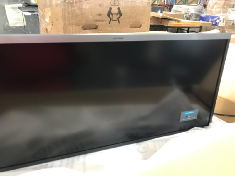 Photo 2 of SAMSUNG 34" Class Flat 3,440 x 1,440 Ultra HD - LS34J550WQNXZA