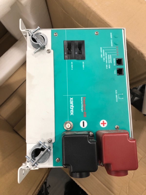 Photo 2 of Xantrex Freedom 458 20-12 Inverter/Charger - Single Input/Dual Output [81-2022-12]
NOT FUNCTIONAL MAJOR DAMAGE
BURNED OUT 