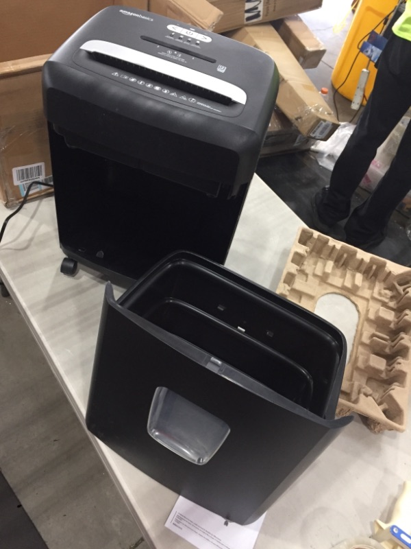 Photo 2 of Amazon Basics 12 Sheet Micro-Cut Paper,Credit card and CD Shredder for Office/Home
