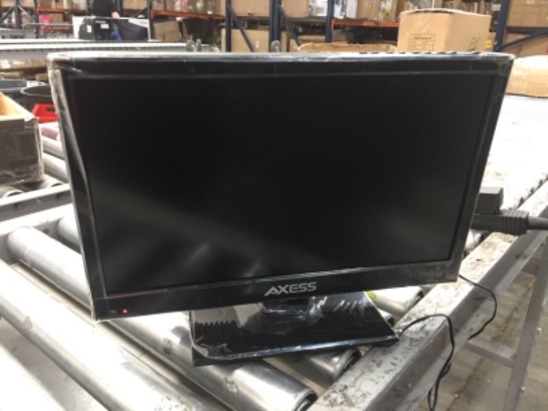 Photo 2 of Axess 15.4" Class HD (720P) LED TV with Built-in DVD (TVD1801-15)

//TV TURNS ON BUT SCREEN DOES NOT WORK, PARTS ONLY 