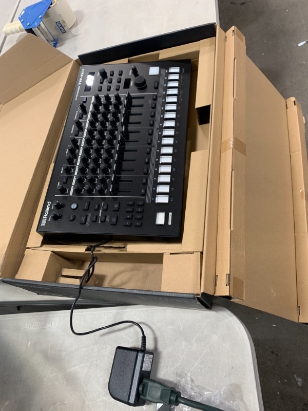 Photo 1 of Roland TR-8S Rhythm Performer