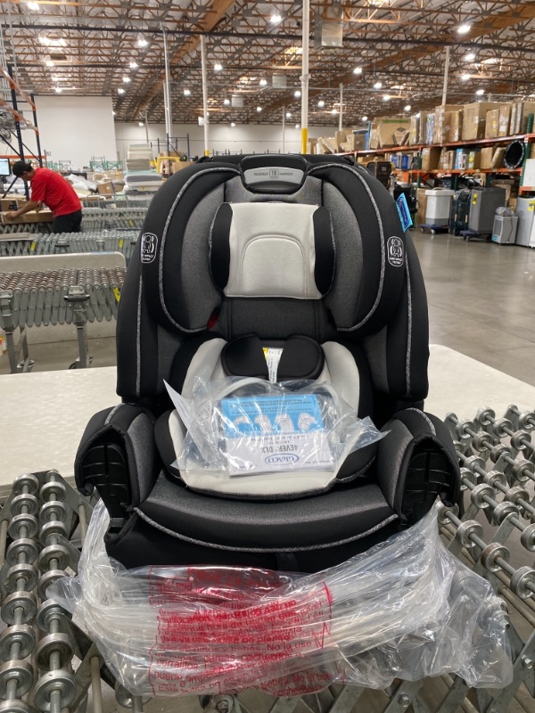 Photo 2 of Graco 4Ever DLX 4-in-1 Convertible Car Seat - Fairmont