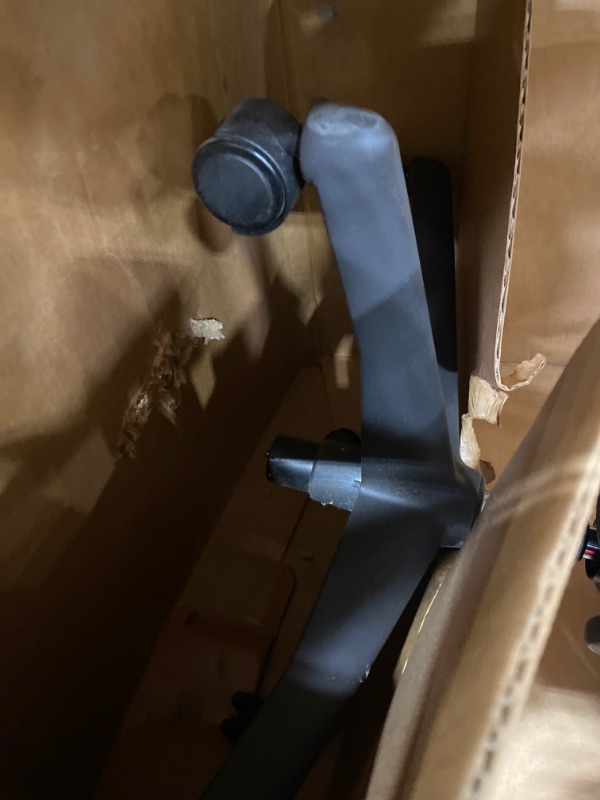 Photo 1 of Herman Miller Classic Aeron Chair - Fully Adjustable, Carpet Casters, Size  B
