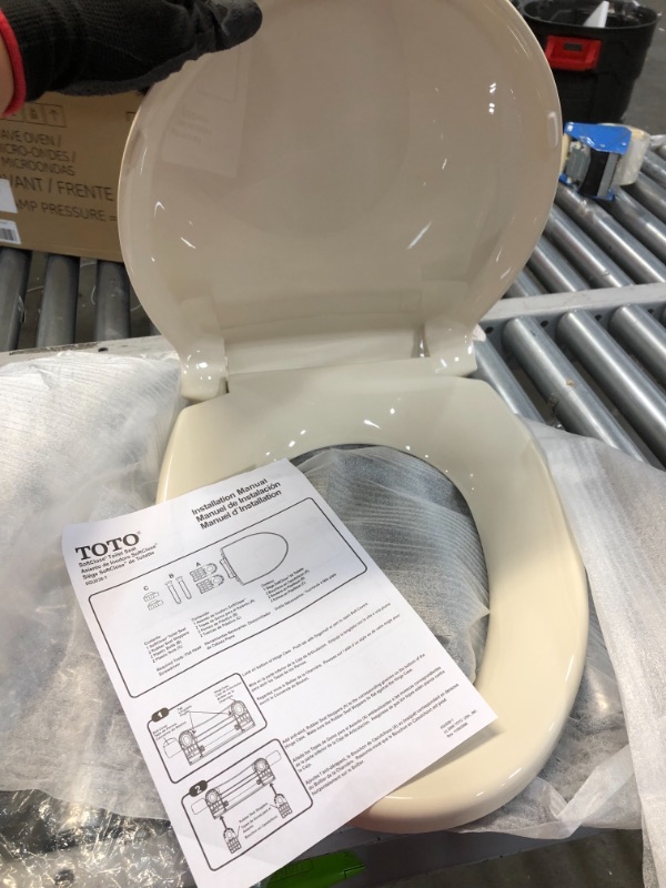 Photo 3 of *MISSING hardware*
TOTO SS114#03 Transitional SoftClose Elongated Toilet Seat, Bone
