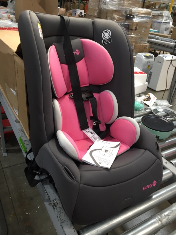 Photo 2 of *MISSING cup holders* 
Safety 1st Jive 2-in-1 Convertible Car Seat, Carbon Rose
