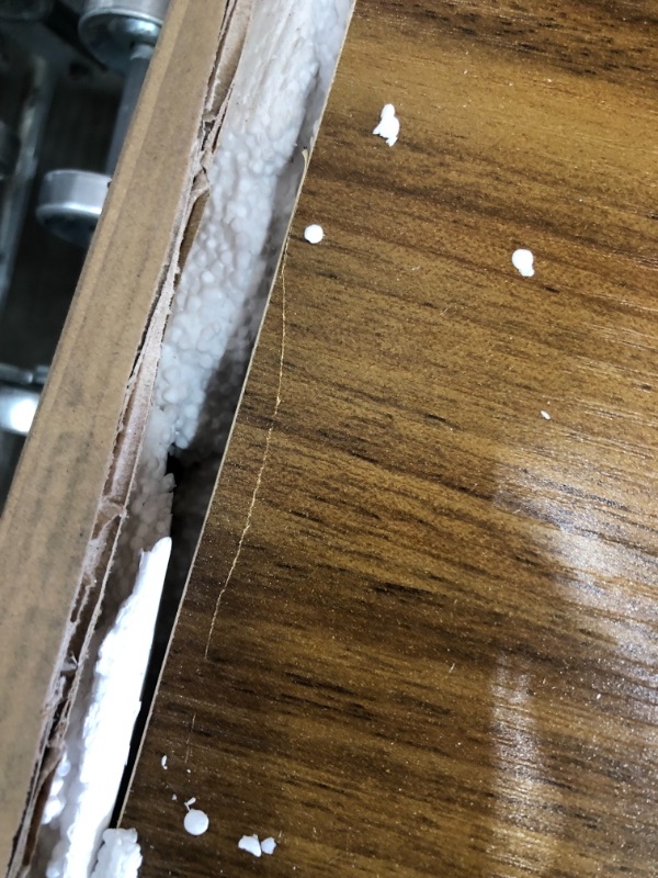 Photo 6 of SAFCO tigerdad-overbed table 5203
**LOOSE AND MISSING HARDWARE, MINOR COSMETIC DAMAGE**