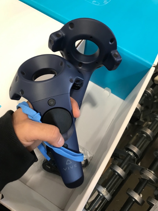 Photo 2 of HTC VIVE Pro Virtual Reality System
**COULD NOT GET TO TURN ON**