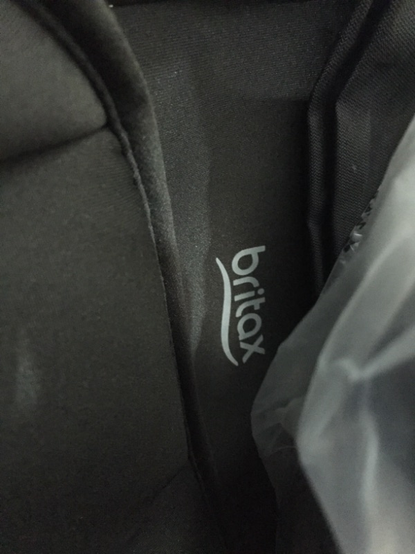 Photo 5 of Britax B-Safe Gen2 Infant Car Seat, Eclipse Black SafeWash
