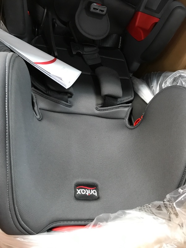 Photo 4 of Britax Grow with You ClickTight Harness-2-Booster Car Seat, Cobblestone SafeWash
