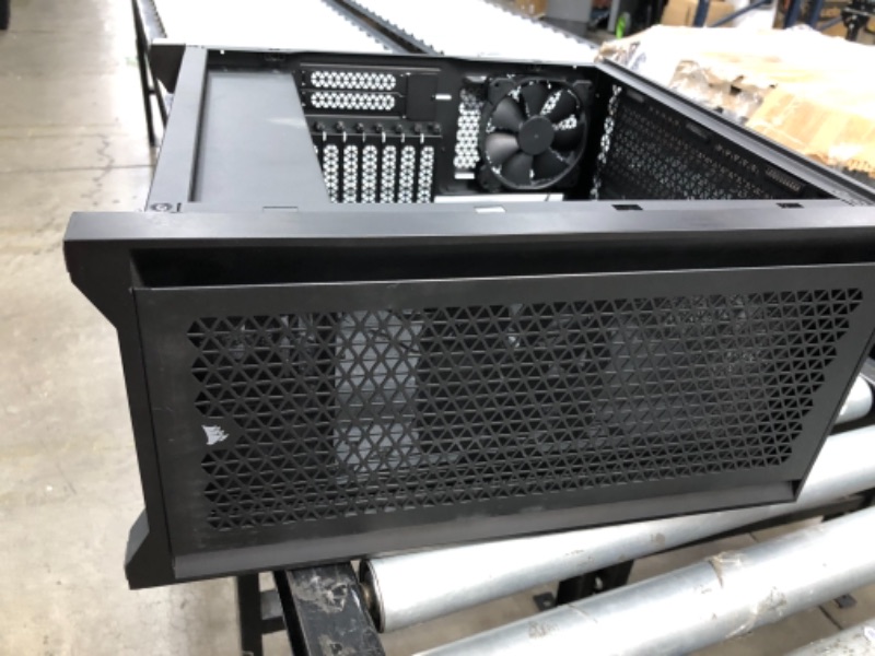 Photo 3 of CORSAIR MONITOR TOWER CASE
--UNKNOWN MODEL/SIZE--- 