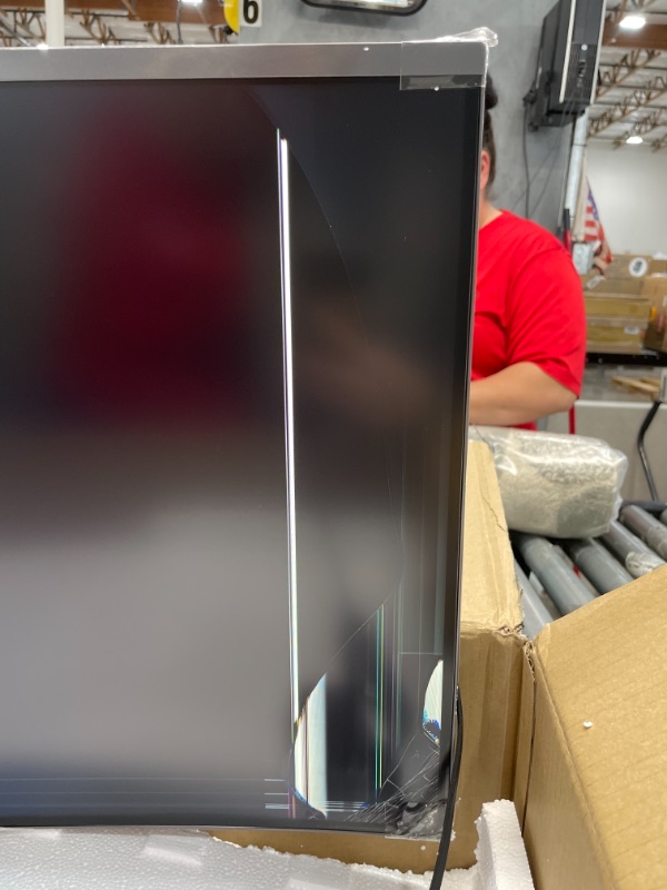 Photo 1 of DAMAGED: SAMSUNG 32" Class Curved (2,560x1,440) Gaming Monitor - LC32JG56QQNXZA