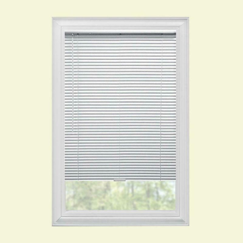 Photo 1 of 2 - Hampton Bay White 1 In Vinyl Blind 23 In W X 48 In H Room Darkening Cordless
