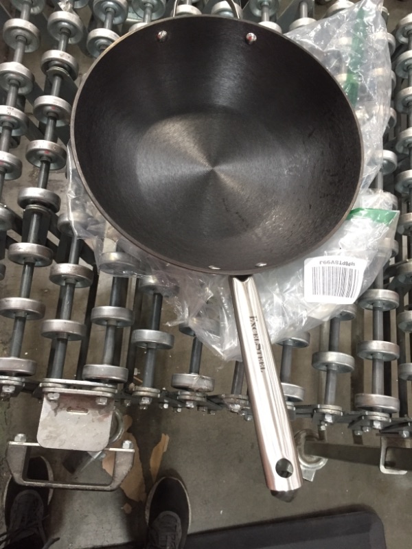 Photo 2 of 13" Super Lightweight Cast Iron Chinese Wok
