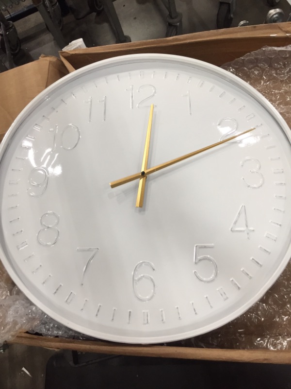 Photo 1 of 24 IN ROUND METAL CLOCK