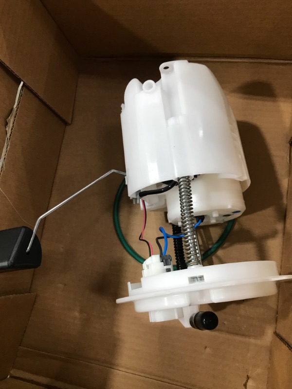 Photo 2 of (part only sale) FUEL PUMP MODULE 05085719AD FITS CHRYSLER 200 SEBRING DODGE AVENGER
