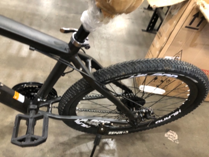 Photo 1 of Hiland 26'' Aluminum Mountain Bike 24 Speeds black 