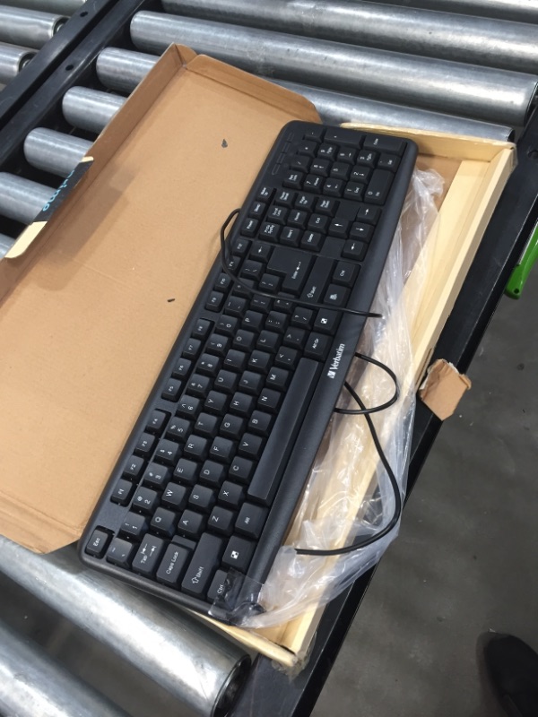Photo 1 of Verbatim keyboard