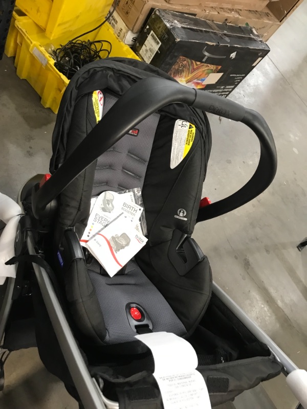 Photo 9 of Britax B-Lively and B-Safe Gen2 Travel System, Eclipse Black SafeWash
