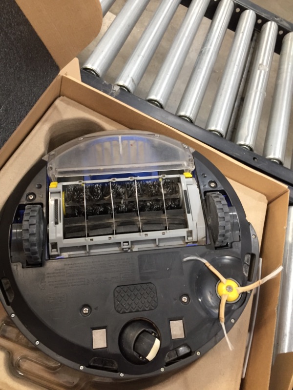 Photo 1 of iRobot Roomba 677