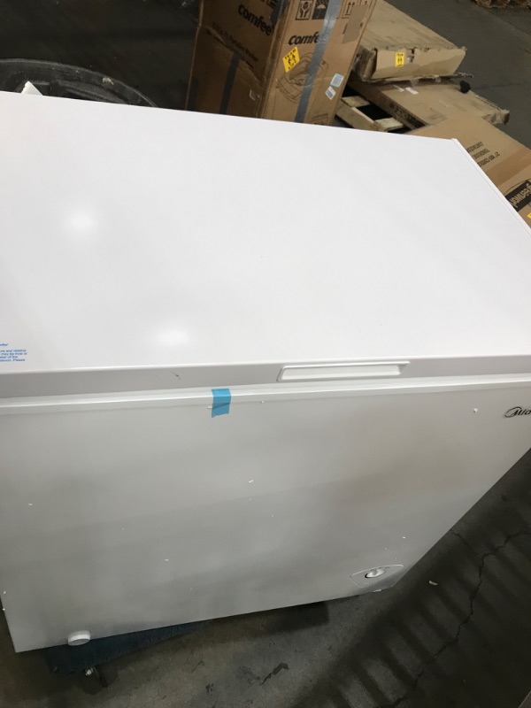 Photo 2 of Midea MRC070S0AWW Chest Freezer, 7.0 Cubic Feet, White