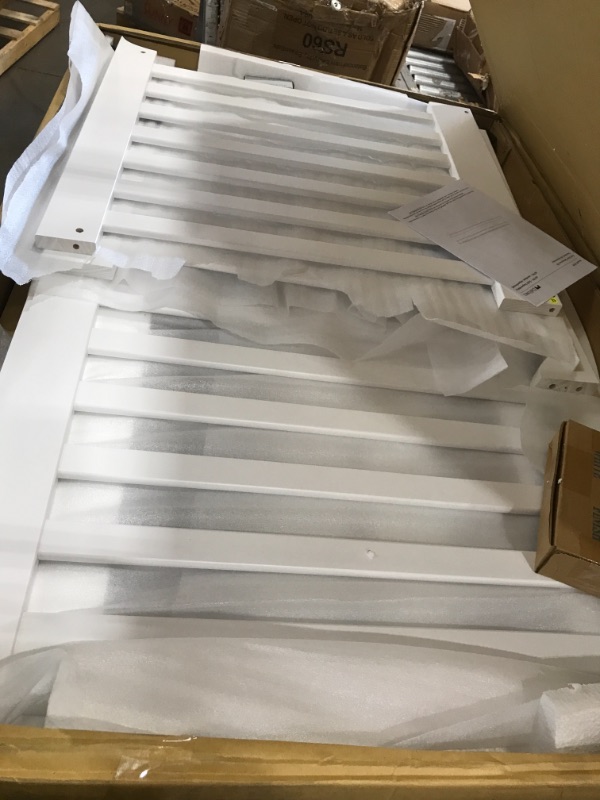 Photo 1 of DaVinci Kalani 4-in-1 Convertible Crib - White
