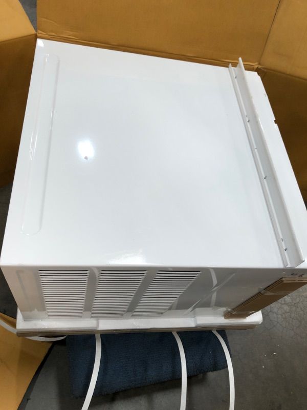 Photo 1 of 18,000 BTU 230/208-Volt Dual Inverter Smart Window Air Conditioner LW1817IVSM with WiFi and Remote in White
