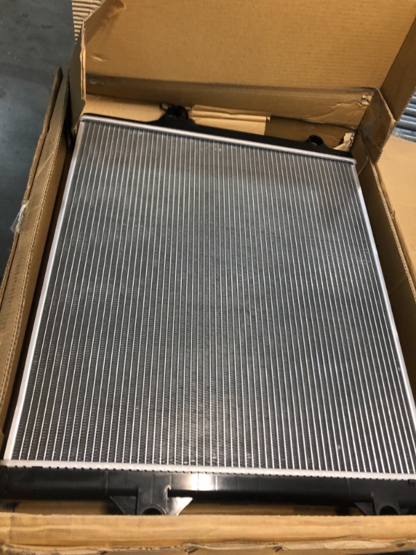 Photo 2 of 2003-2009 Toyota 4Runner V8 Radiator Mishimoto Lifetime Warranty