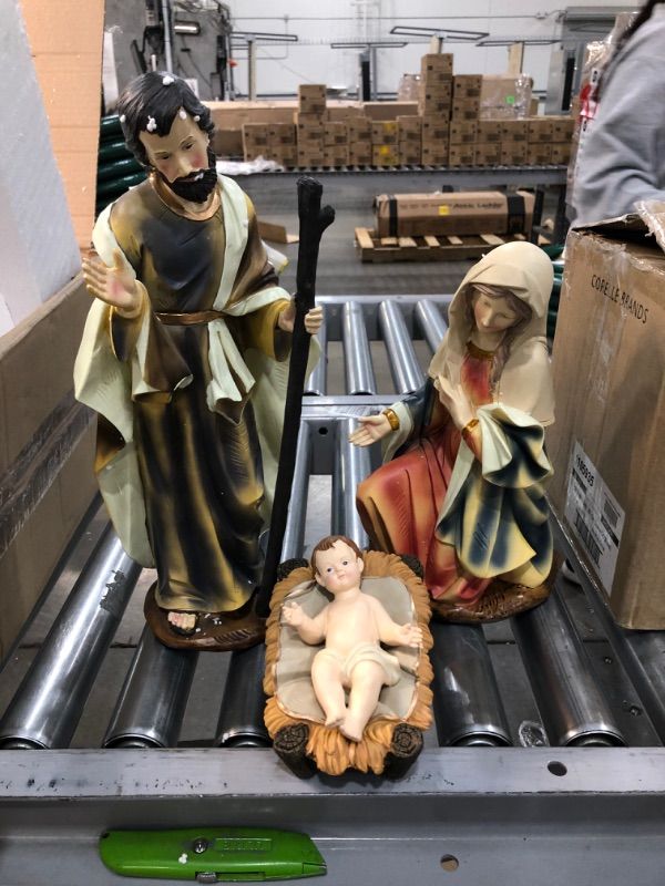 Photo 2 of 3 Pc Nativity Set
