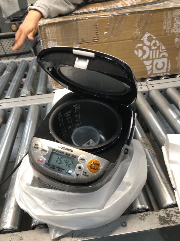 Photo 1 of Zojirushi 3 Cup Micom Rice Cooker NS LGC05XB
