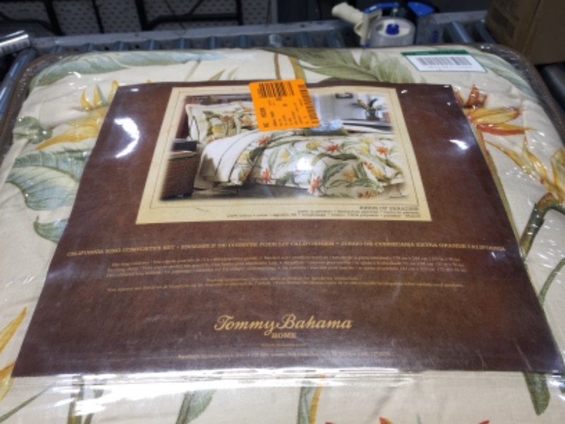 Photo 2 of Birds of Paradise 3-Piece White Botanical Cotton California King Comforter Set
by
Tommy Bahama
