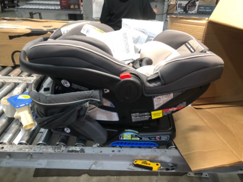 Photo 2 of Graco SnugRide SnugLock 35 Elite Infant Car Seat, Oakley Gray