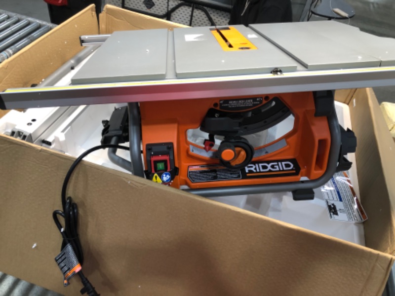 Photo 4 of **WOULD NOT POWER ON**RIDGID
10 in. Pro Jobsite Table Saw with Stand