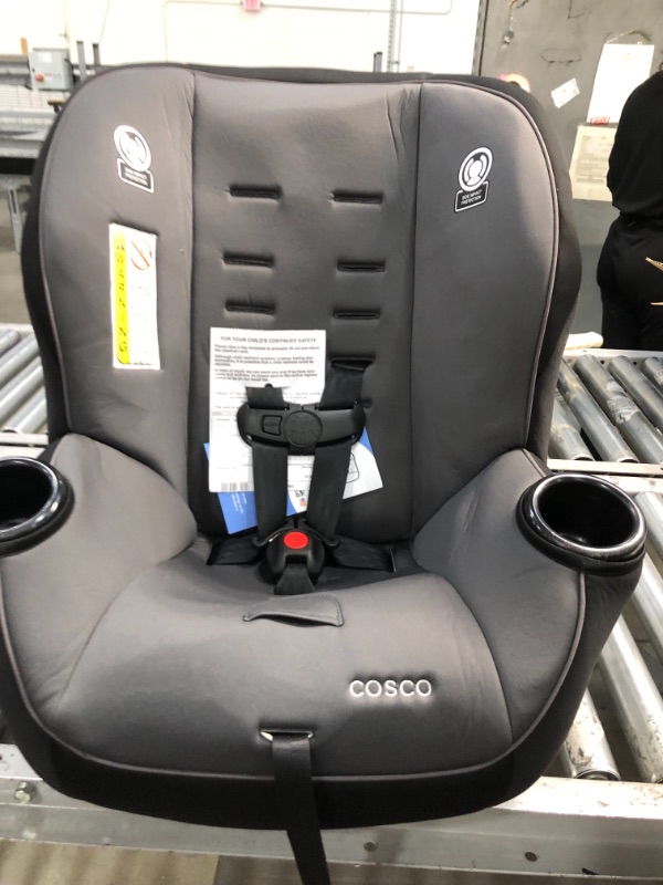 Photo 2 of Cosco Apt 50 Convertible Car Seat (Black Arrows)