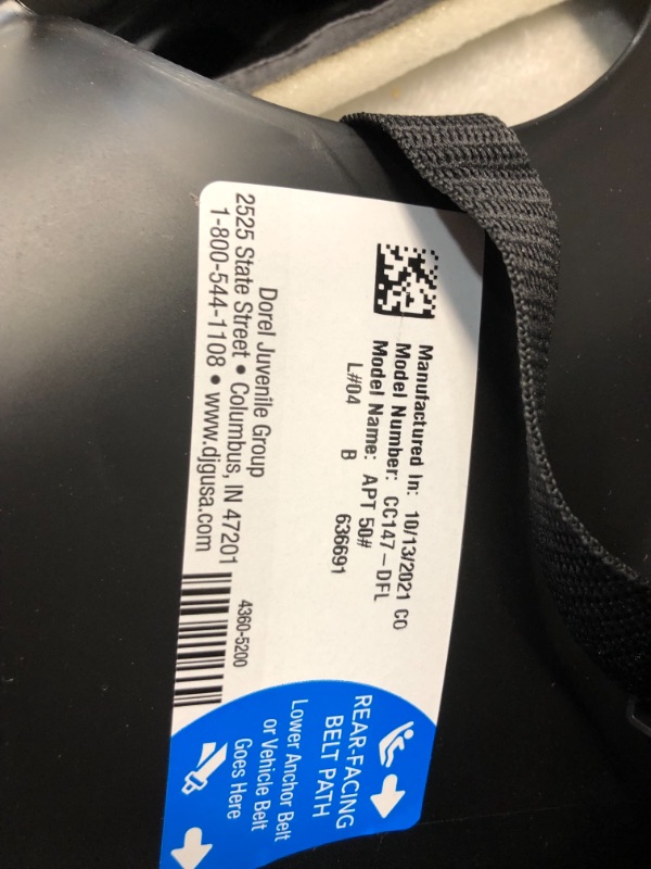 Photo 4 of Cosco Apt 50 Convertible Car Seat (Black Arrows)