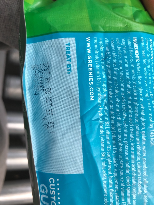 Photo 1 of GREENIES Fresh Natural Dental Dog Treats, 12 oz. Pack
BEST BY 10/22