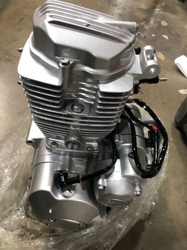 Photo 4 of 200cc/250cc ATV Engine 4-Stroke Motor Single cylinder with Air-Cooled Vertical Engine w/Manual Transmission Reverse Aluminum Alloy CDI 10.0KW/8500Rpm 14.5N.m/7000Rpm
